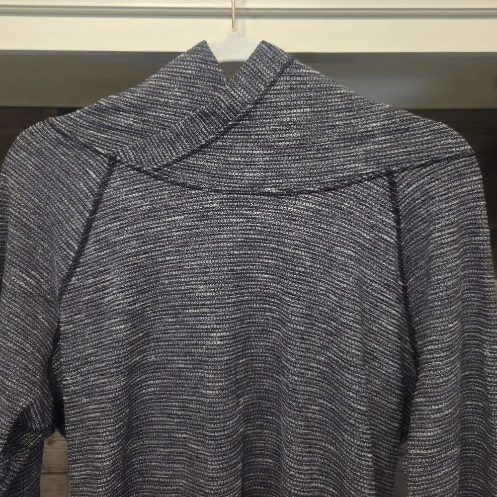 Lululemon Athletica Healthy Heart Pullover II Hoodie- In Coco Pique